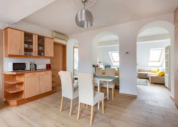 Penthouse By Stn *