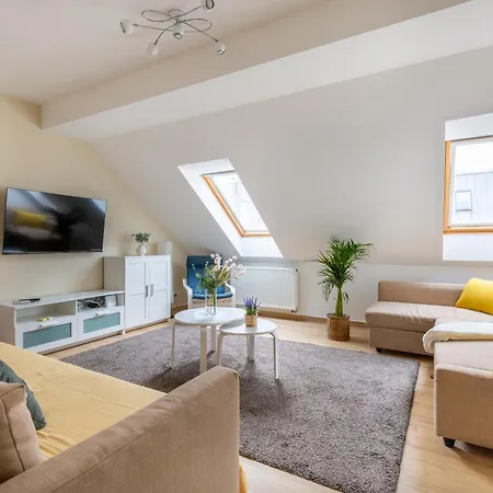 Penthouse By Stn Budapest